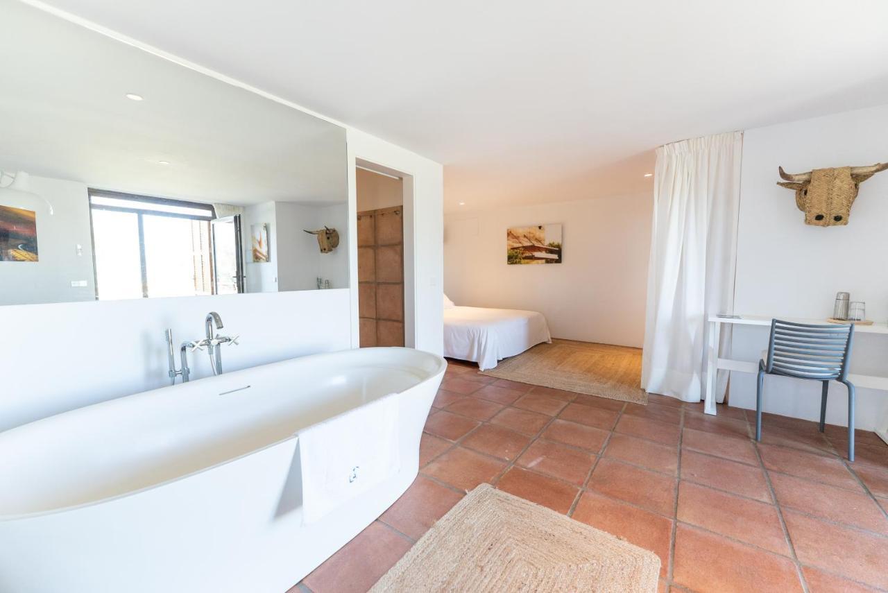 Holiday Home,993159037:JPEG