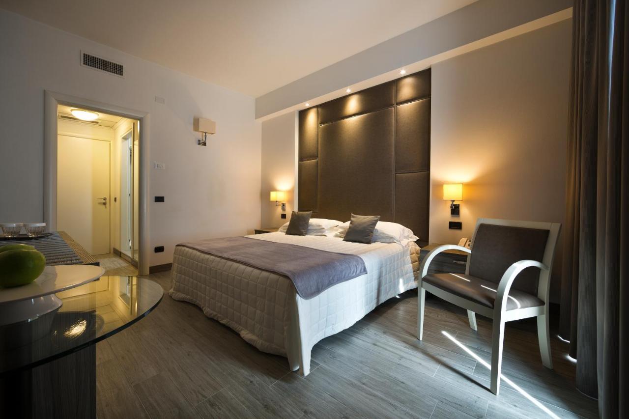 Superior Double Room,1069923025:JPEG