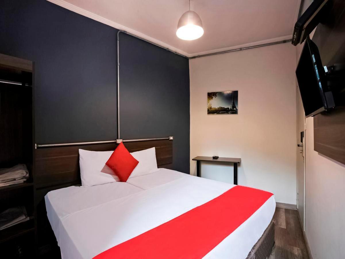 Twin Room,1073806876:JPEG