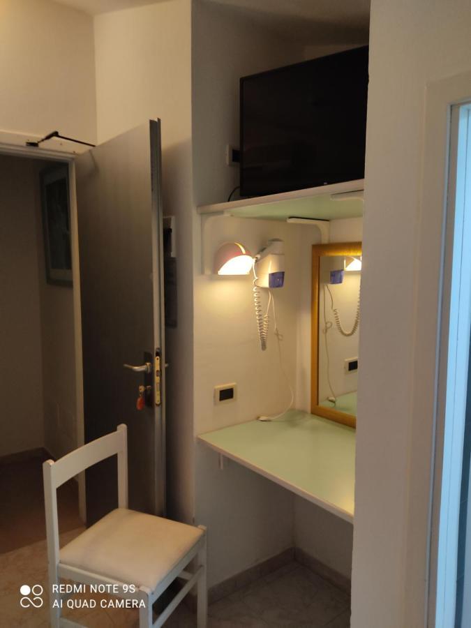 Small Single Room