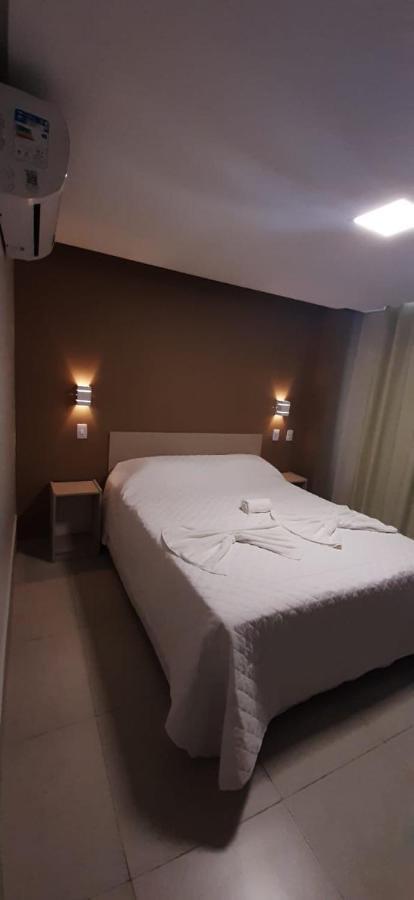 Quarto Duplo com Varanda Terreo,1077022855:JPEG