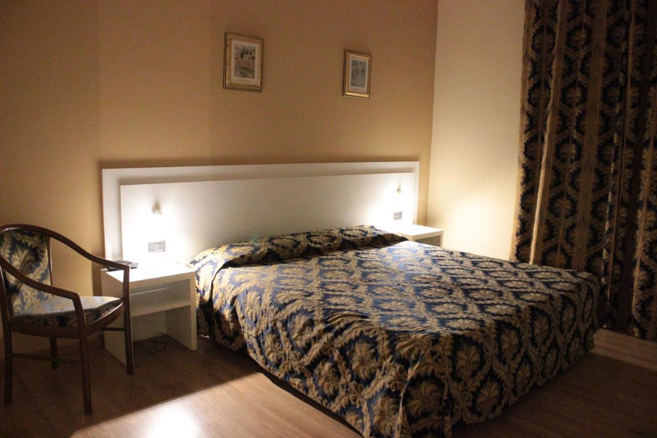 Double Room,1083652117:JPEG