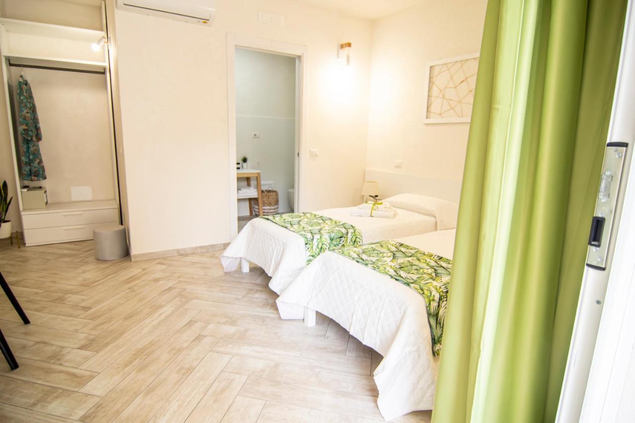 Standard Double or Twin Room,1233618866:JPEG