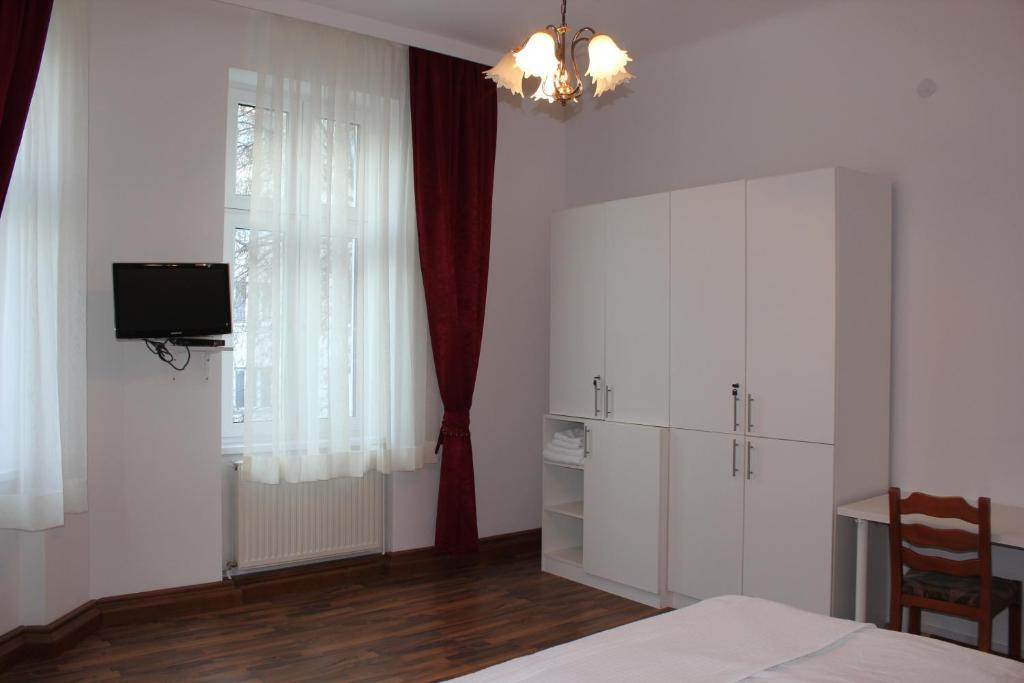 Budget Twin Room