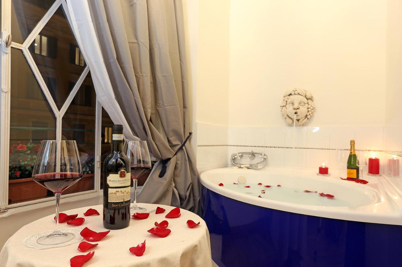 Deluxe Suite Spa Bath