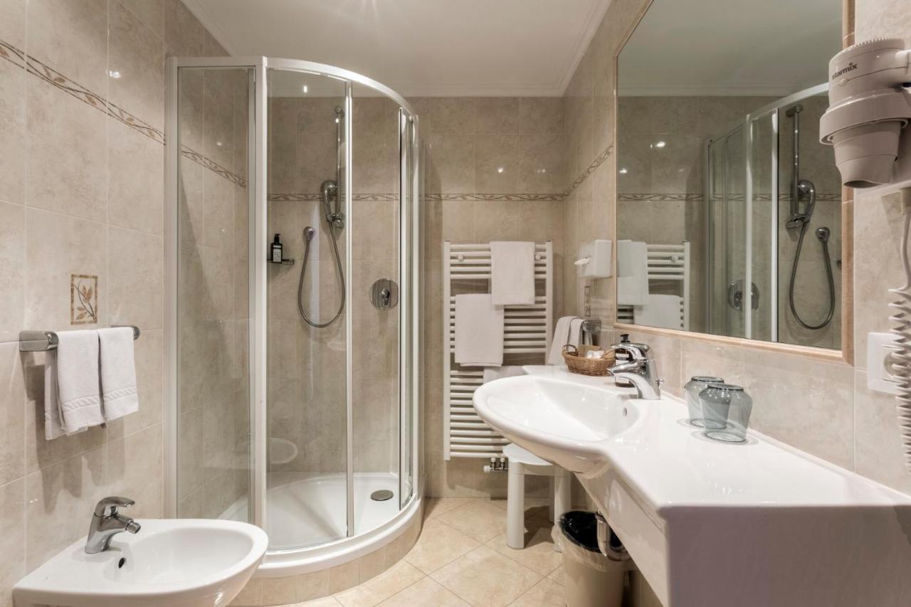 Standard Double or Twin Room,1600229580:JPEG