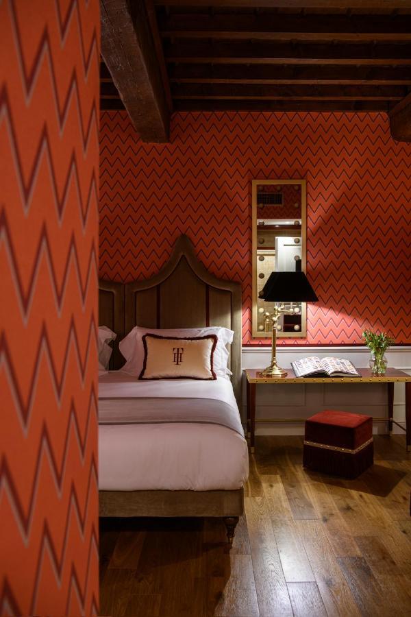 Premium King Room