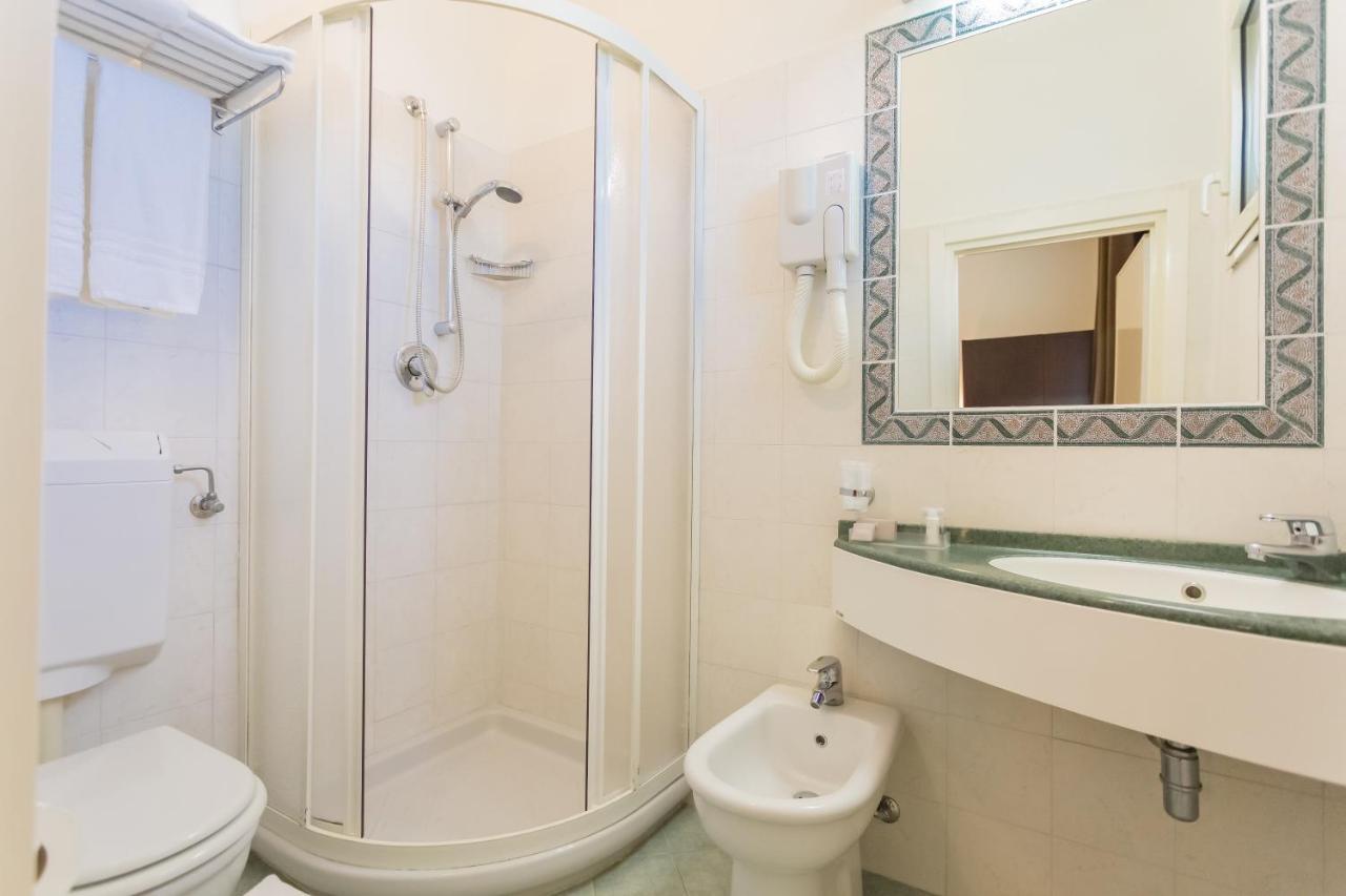 Triple Room,1338528566:JPEG