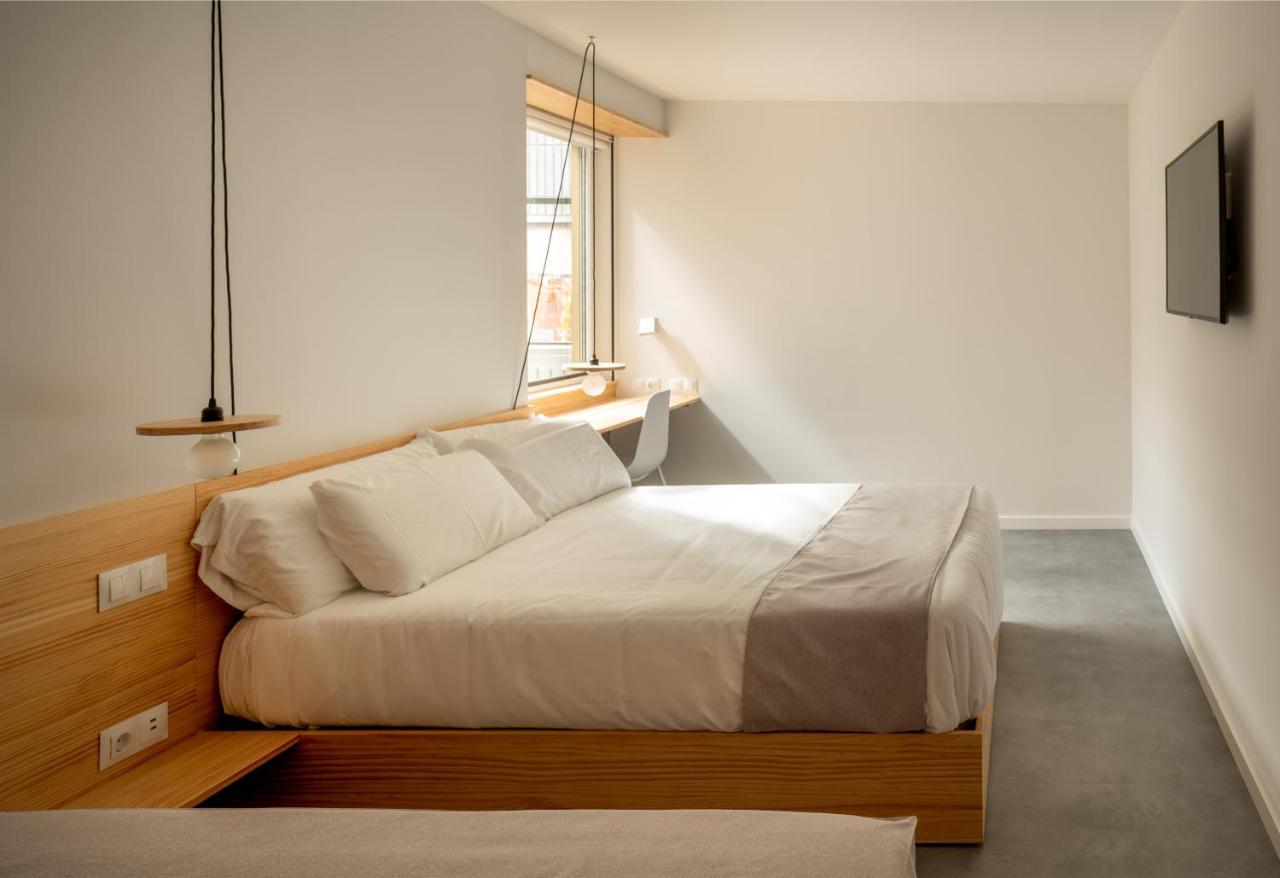 Double Room Interior,1593801477:JPEG