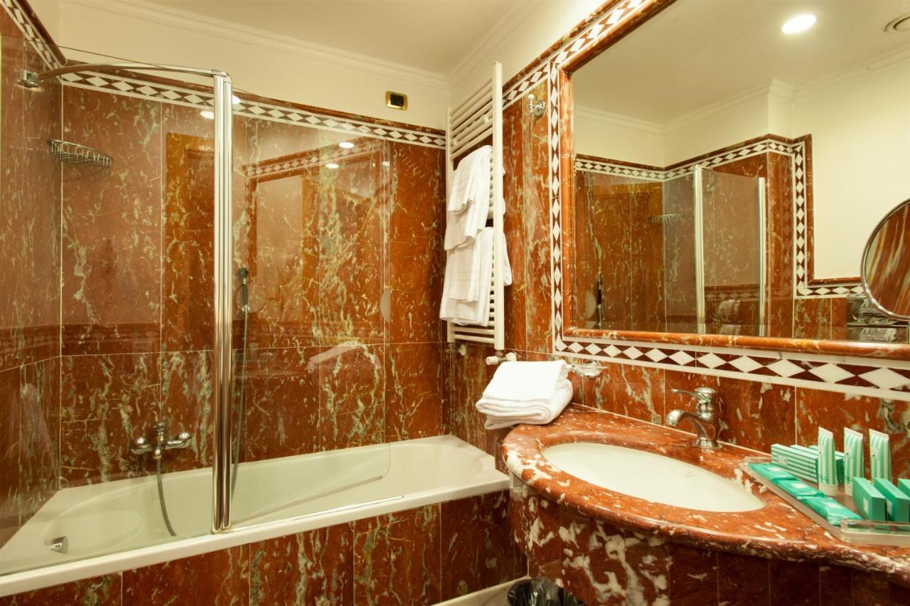 Standard Triple Room,682166490:JPEG