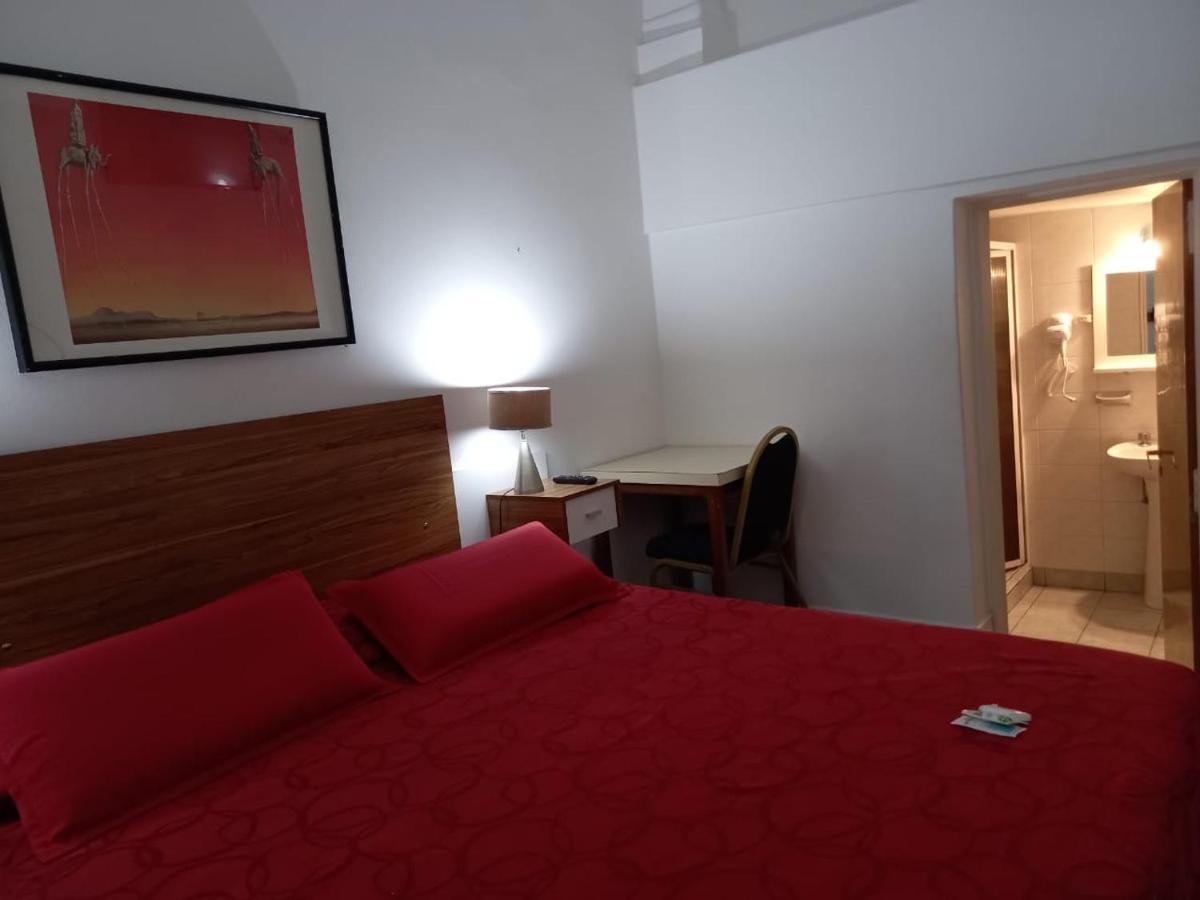 Double Room,1090049382:JPEG