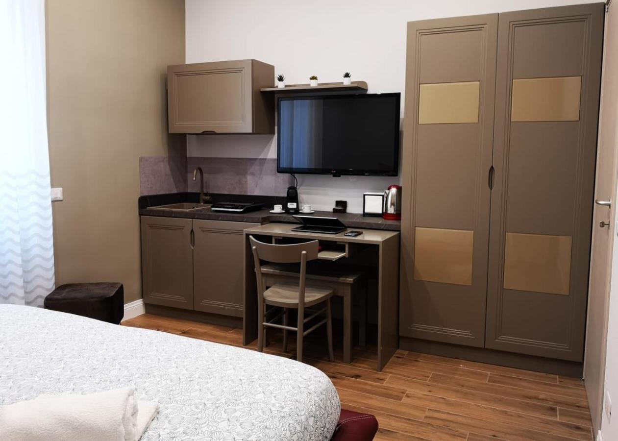 Double Room,1091241549:JPEG