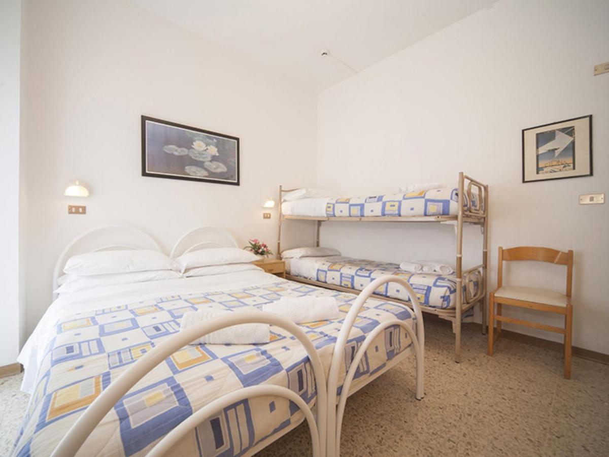 Economy Quadruple Room,1091398656:JPEG