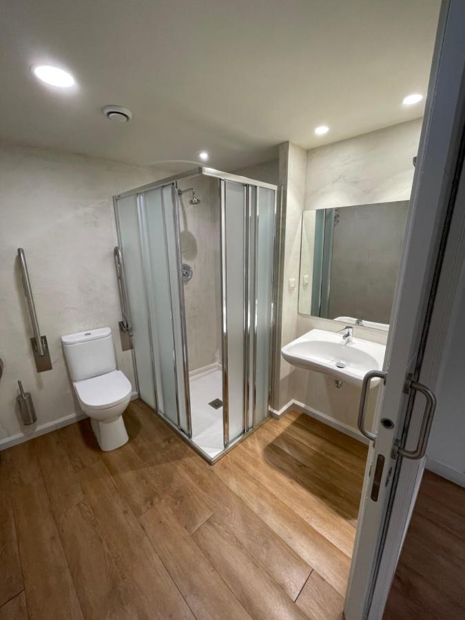 Habitación Familiar con baño privado