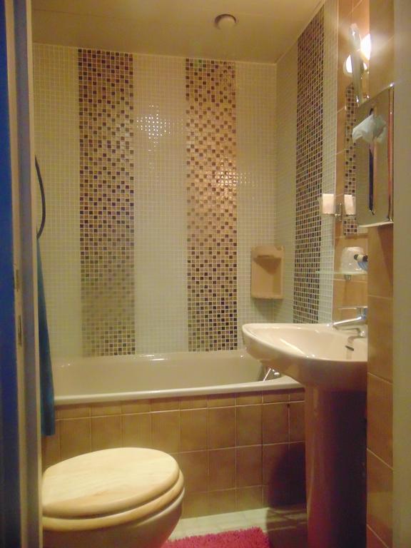 Superior Double Room,663867045:JPEG