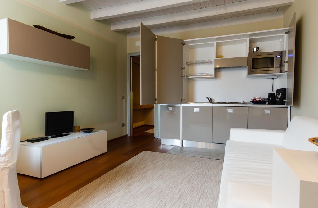 Deluxe One-Bedroom Apartment City View,1587514009:JPEG