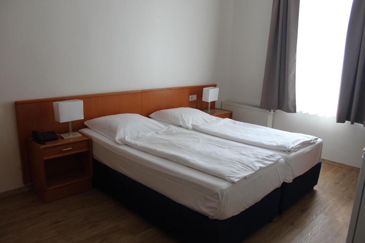 Double Room,1100264532:JPEG