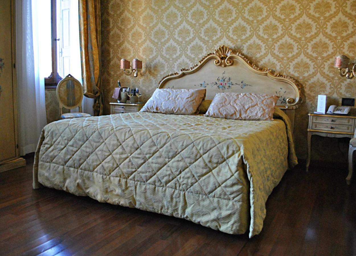 Superior Double Room with Grand Canal View,1100552103:JPEG