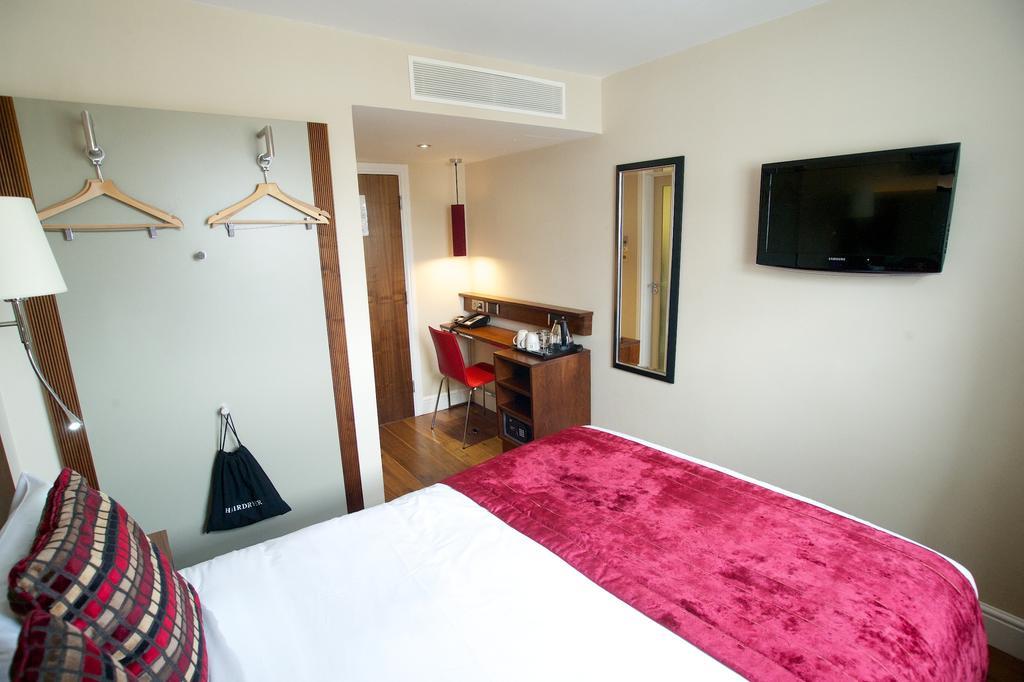 Small Double Room,154095007:JPEG