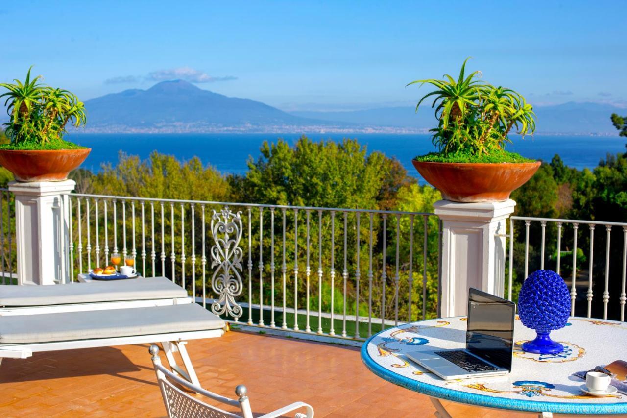 Deluxe Double Room Balcony Sea View Annex
