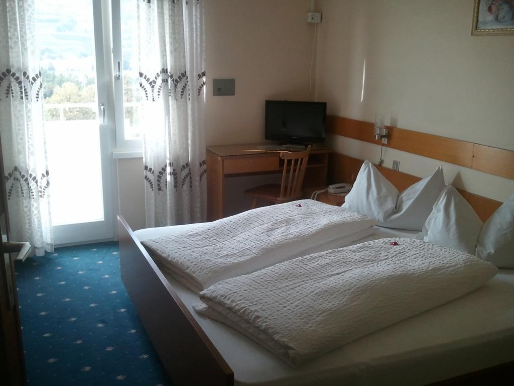 Economy Double Room Balcony,21596823:JPEG