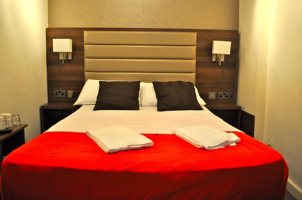 Deluxe Double Room,339258118:JPEG