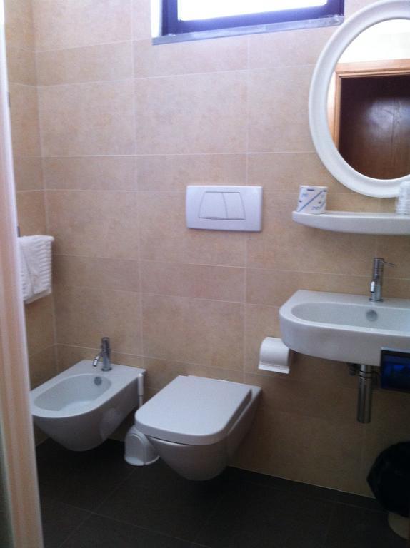 Double Room,411512979:JPEG