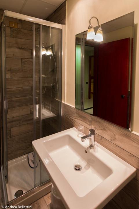 Single Room Private Bathroom,1109318298:JPEG