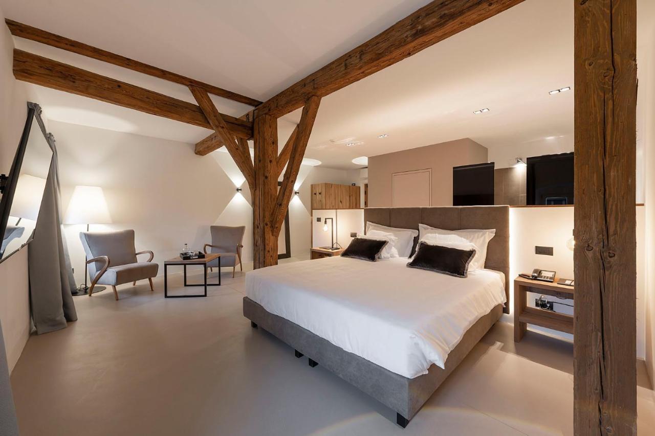 Luxury Triple Room,1111067193:JPEG