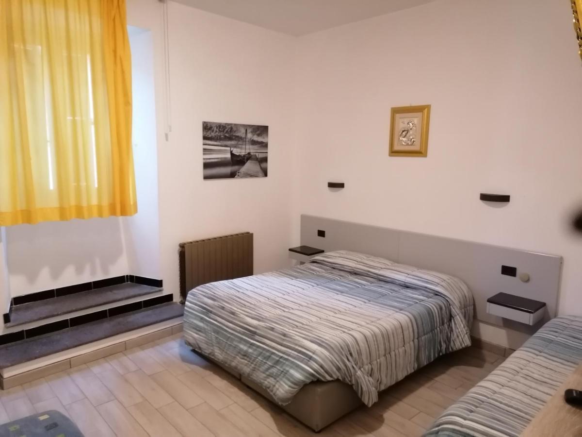Triple Room,1323993010:JPEG