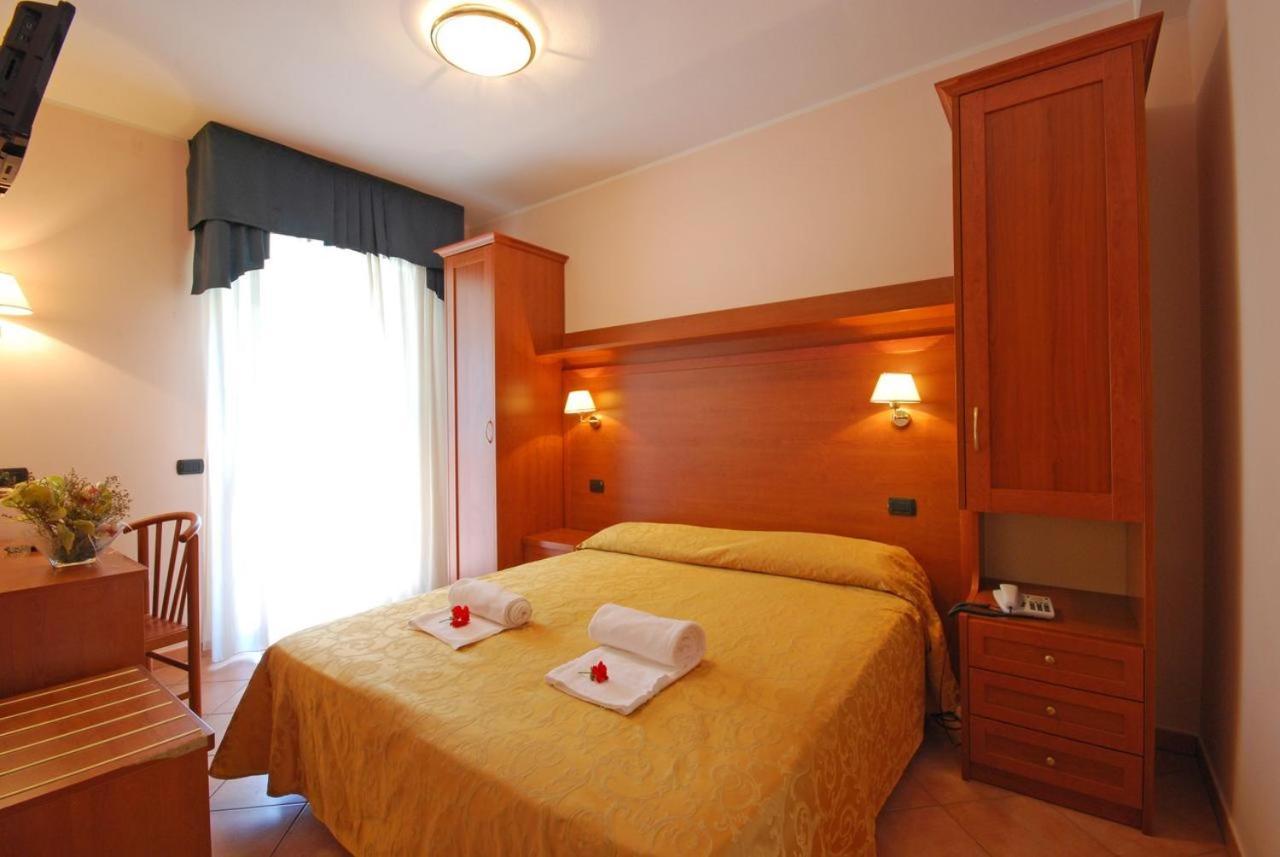 Double Room,1111742313:JPEG