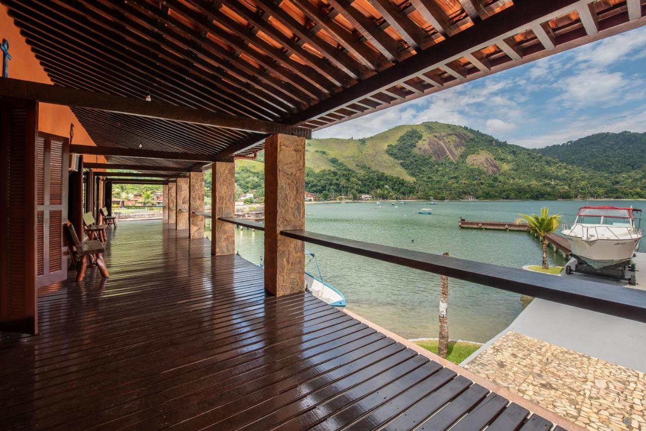 Suíte Deluxe com Vista do Mar