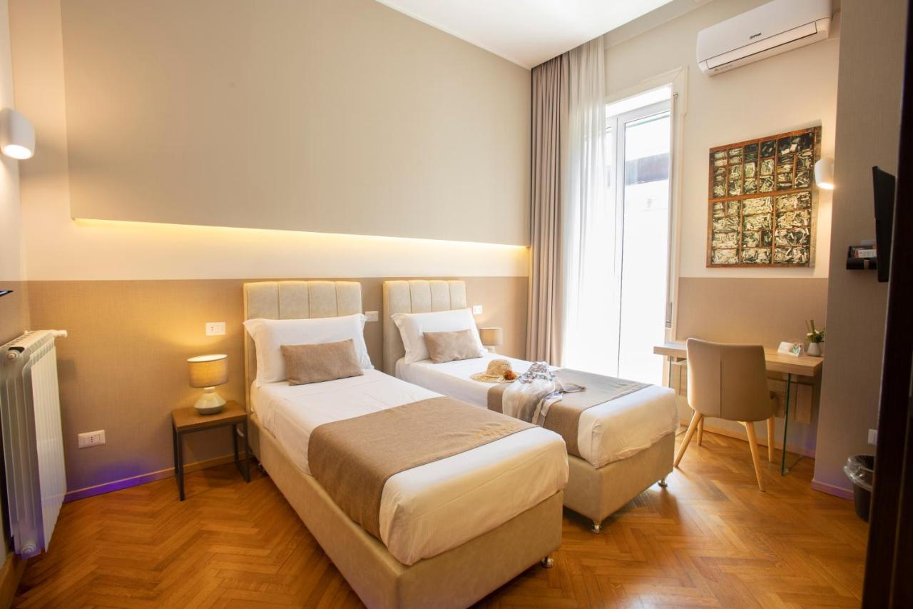 Double or Twin Room,526519038:JPEG