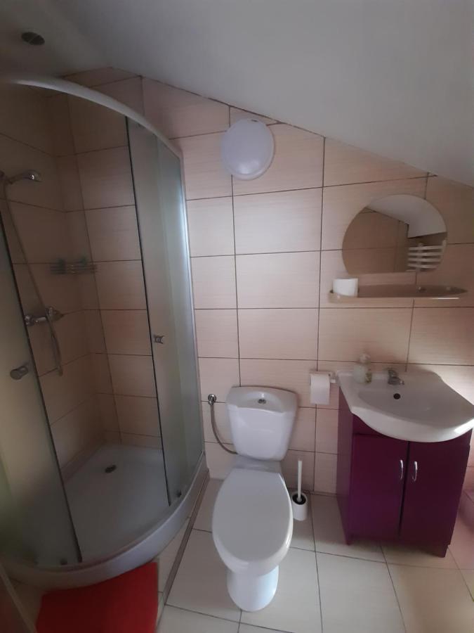 Triple Room Bathroom