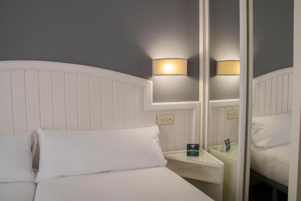 Single Room,1112343219:JPEG