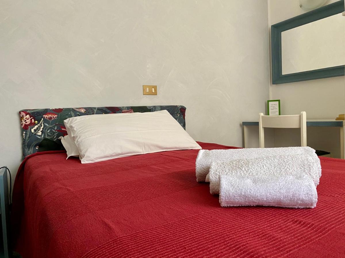 Single Room,1112594406:JPEG