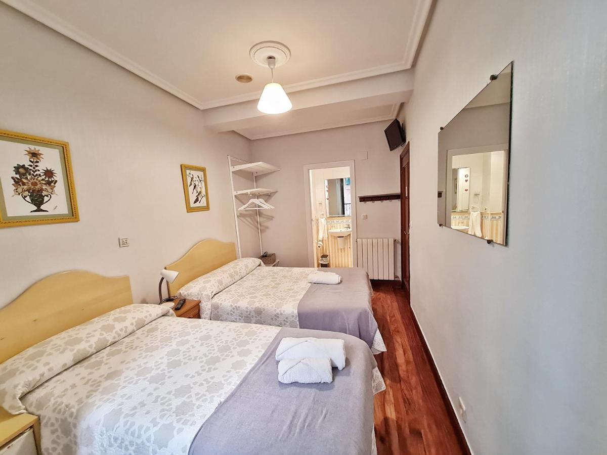 Habitación Doble interior con baño privado - 2 camas