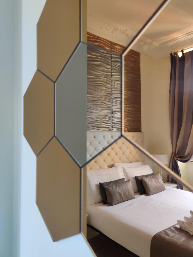 Deluxe Room,823125194:JPEG