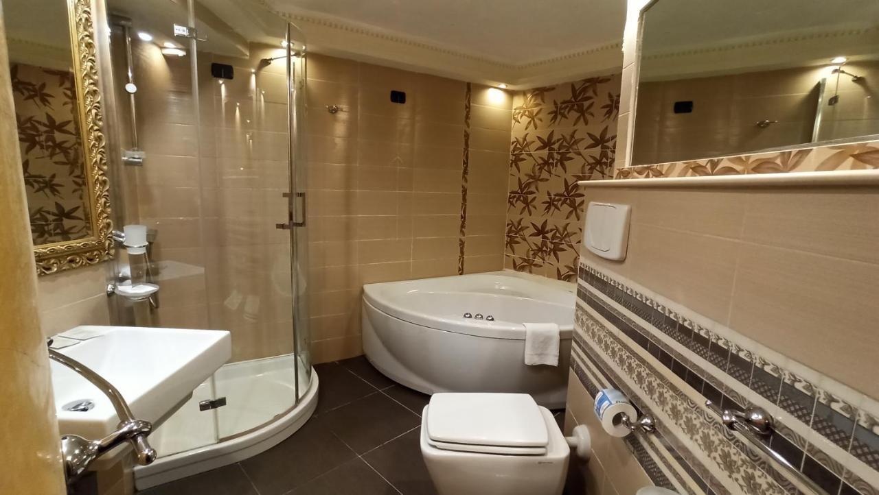Double Room Spa Bath,1118371857:JPEG