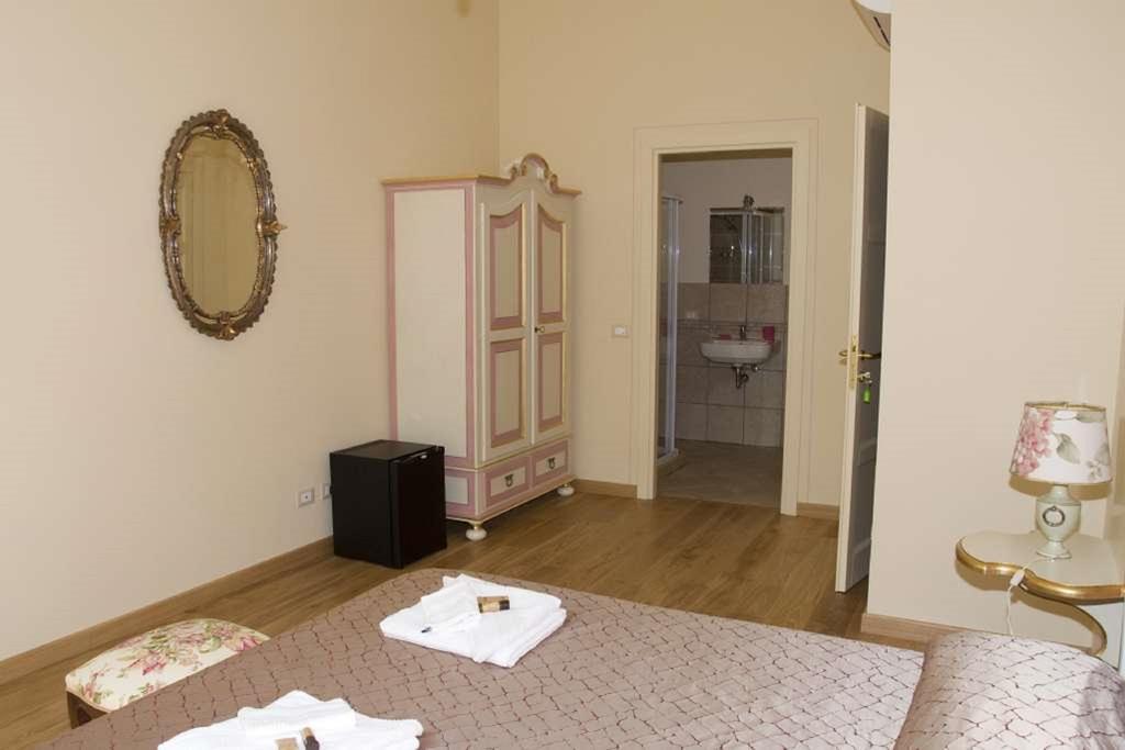 Large Double Room Annex,112397313:JPEG