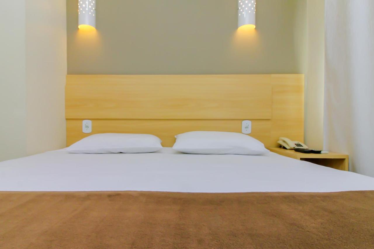 Quarto Duplo Standard