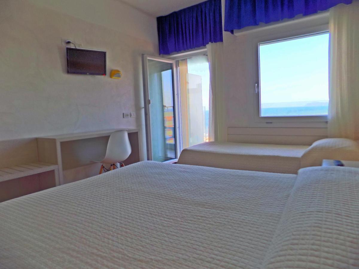 Triple Room Sea View