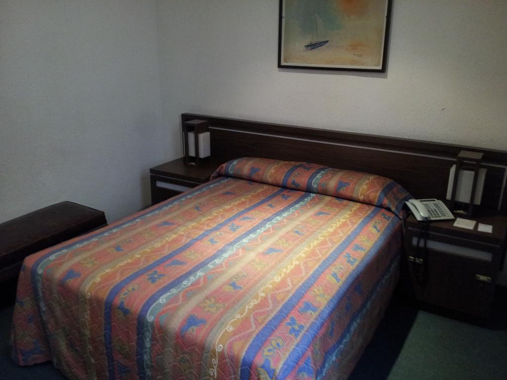 Standard Single Room,1580365691:JPEG