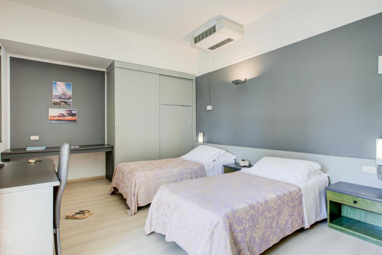 Superior Quadruple Room,1127177361:JPEG