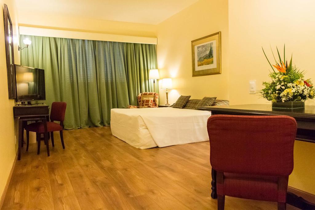 Deluxe Queen Room,227954252:JPEG