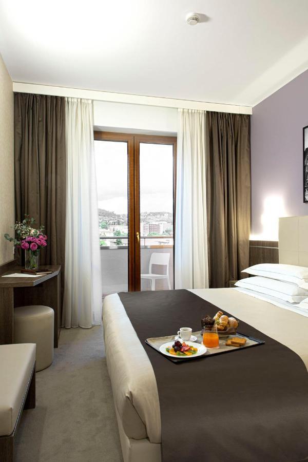 Double or Twin Room,1209464911:JPEG