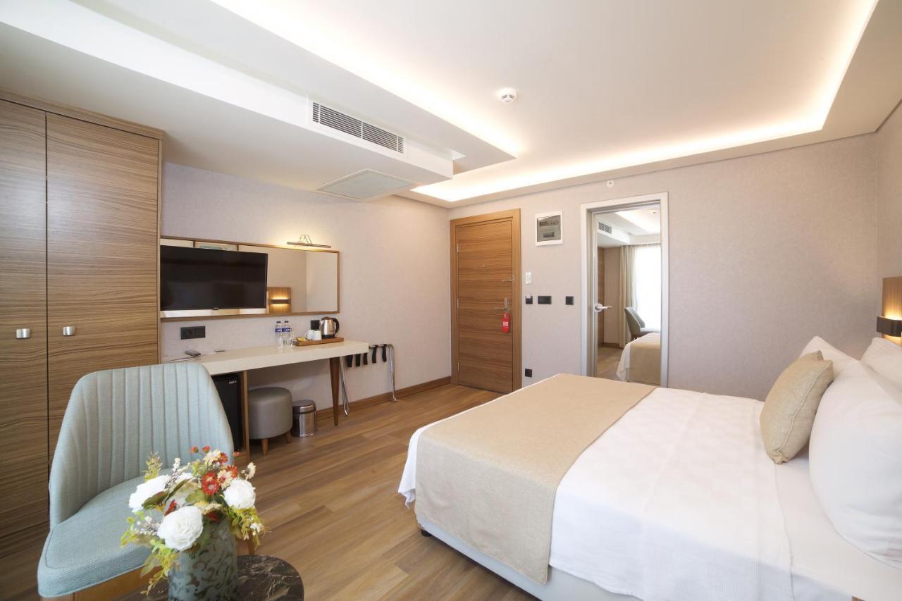 Standard Double or Twin Room,1128453249:JPEG