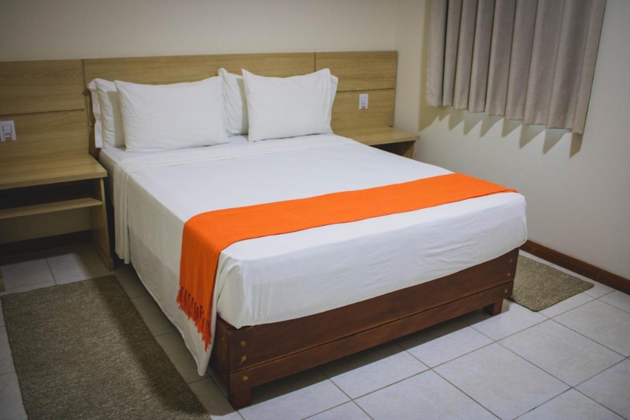 Standard Suite,1128774306:JPEG