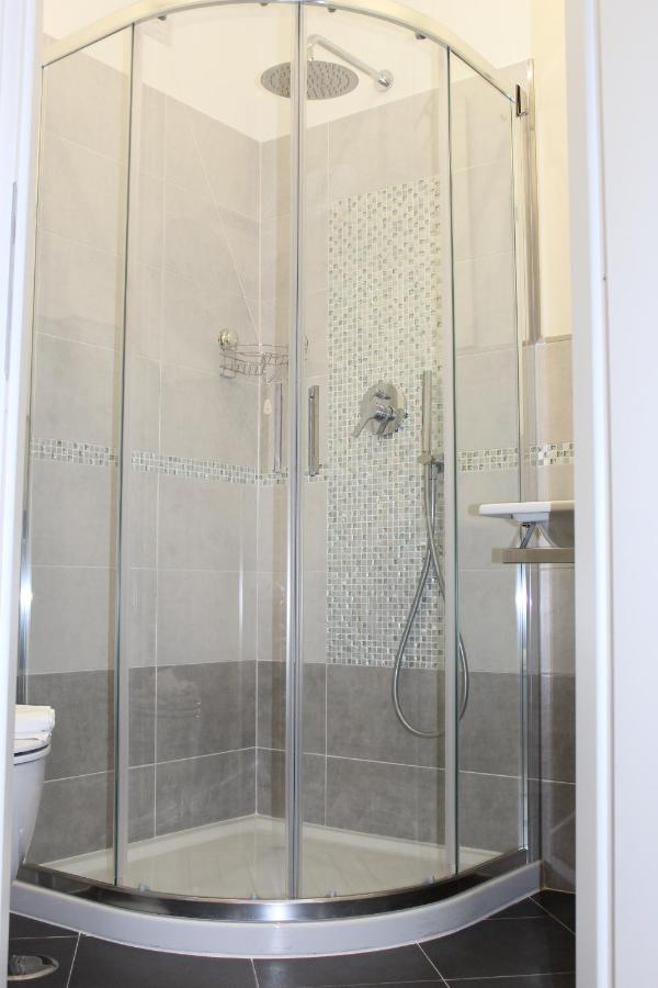 Double Room Private Bathroom,1128105252:JPEG
