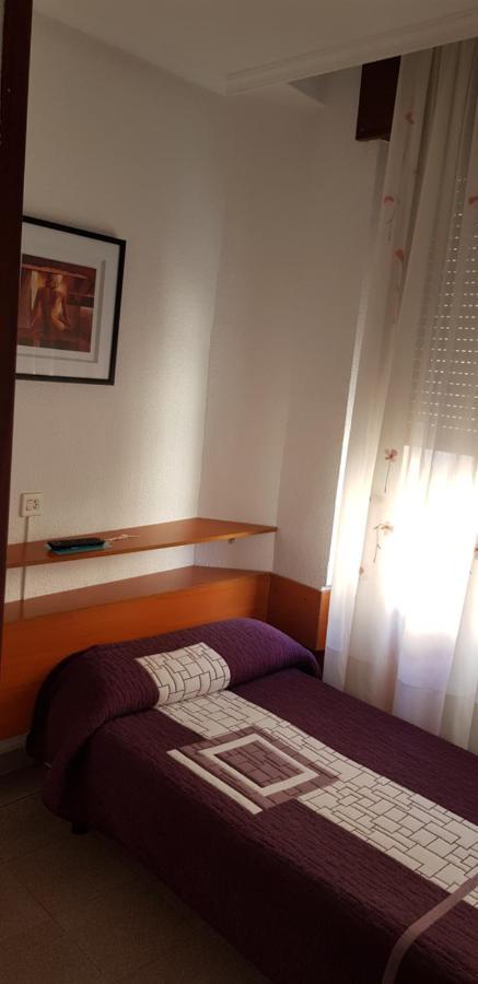 Standard Single Room,664235121:JPEG